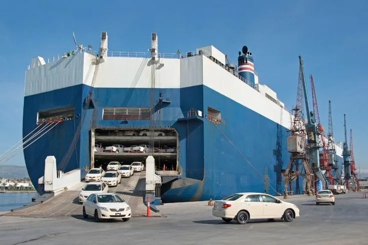 Shipping a car overseas from Dubai with professional international car shipping services